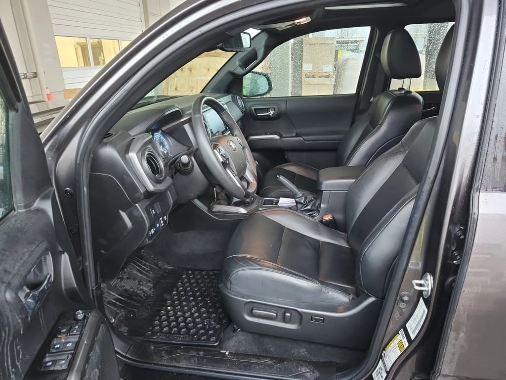 Toyota Tacoma * CREW CAB SHORT BED * CARFAX * ��� ������������ � | Mobile.bg � ����������� 5