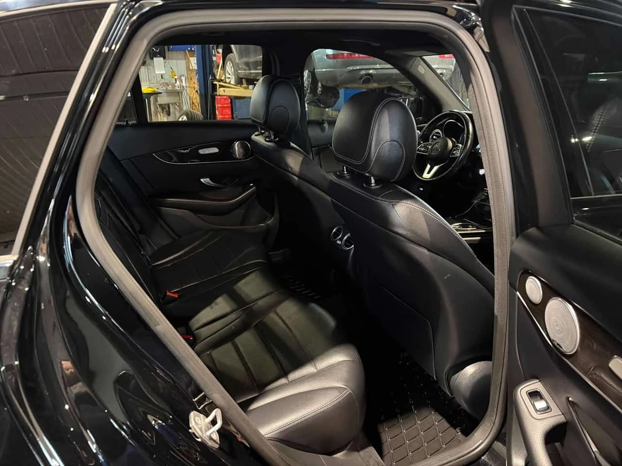 Mercedes-Benz GLC 300  CARFAX | Mobile.bg � ����������� 13