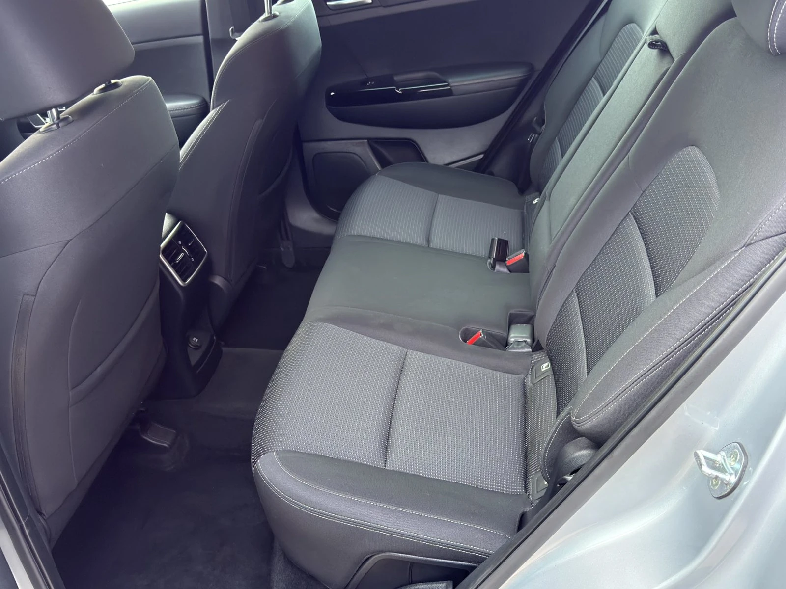 Kia Sportage   1.6 CRDI Ecodynamics+ (MHEV) , снимка 13 - Автомобили и джипове - 53730952