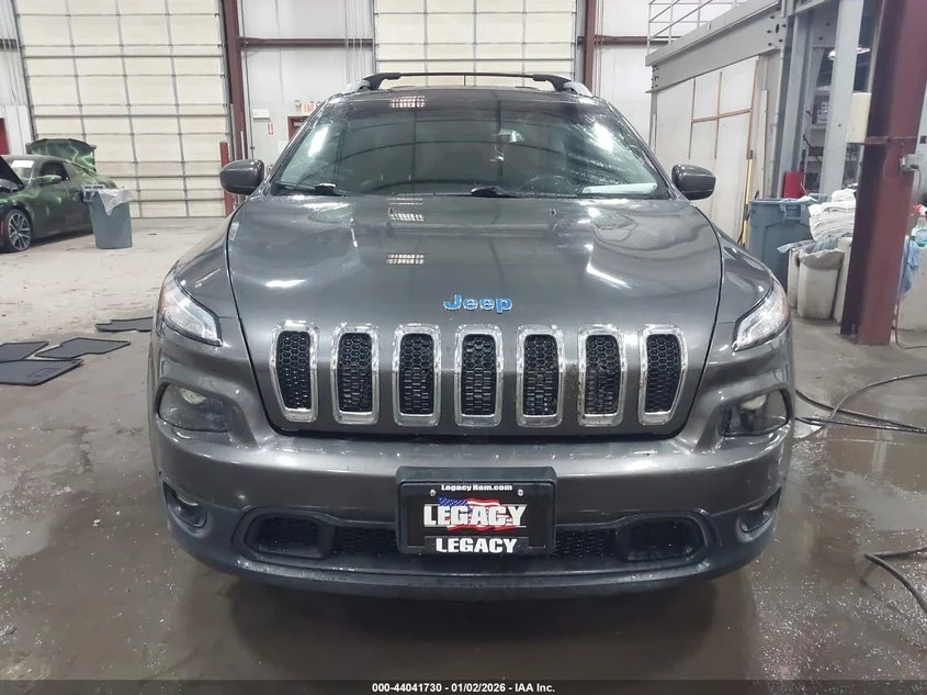 Jeep Cherokee 3.2L V-6 DOHC, 271HP 4X4 Drive | Mobile.bg � ����������� 12