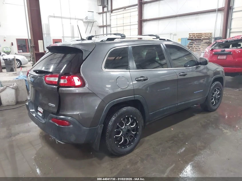 Jeep Cherokee 3.2L V-6 DOHC, 271HP 4X4 Drive | Mobile.bg � ����������� 4