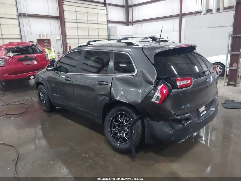 Jeep Cherokee 3.2L V-6 DOHC, 271HP 4X4 Drive | Mobile.bg � ����������� 3