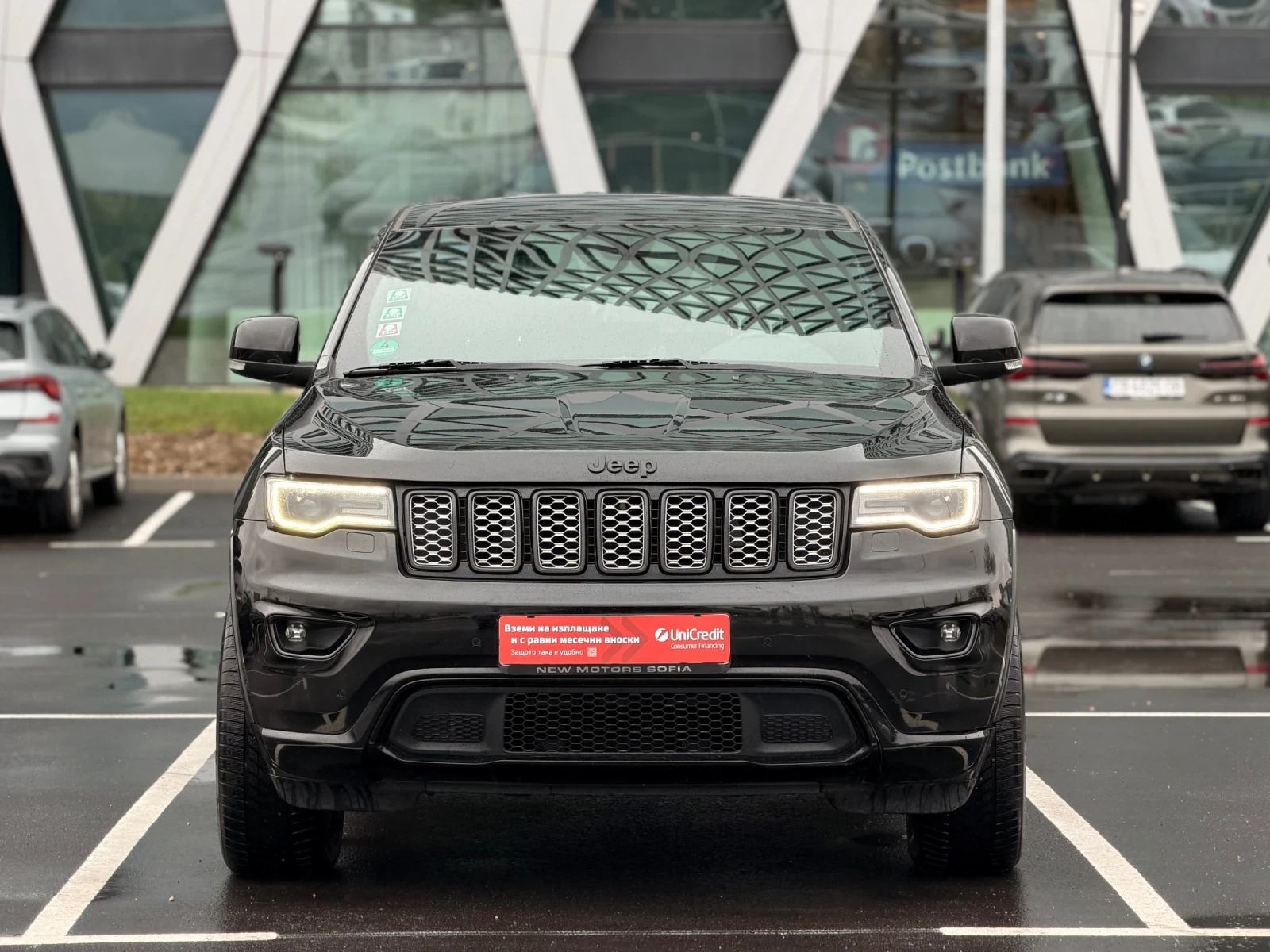 Jeep Grand cherokee 3.0CRD-NIGHT EAGLE-Лизинг през Уникредит , снимка 2 - Автомобили и джипове - 54267827