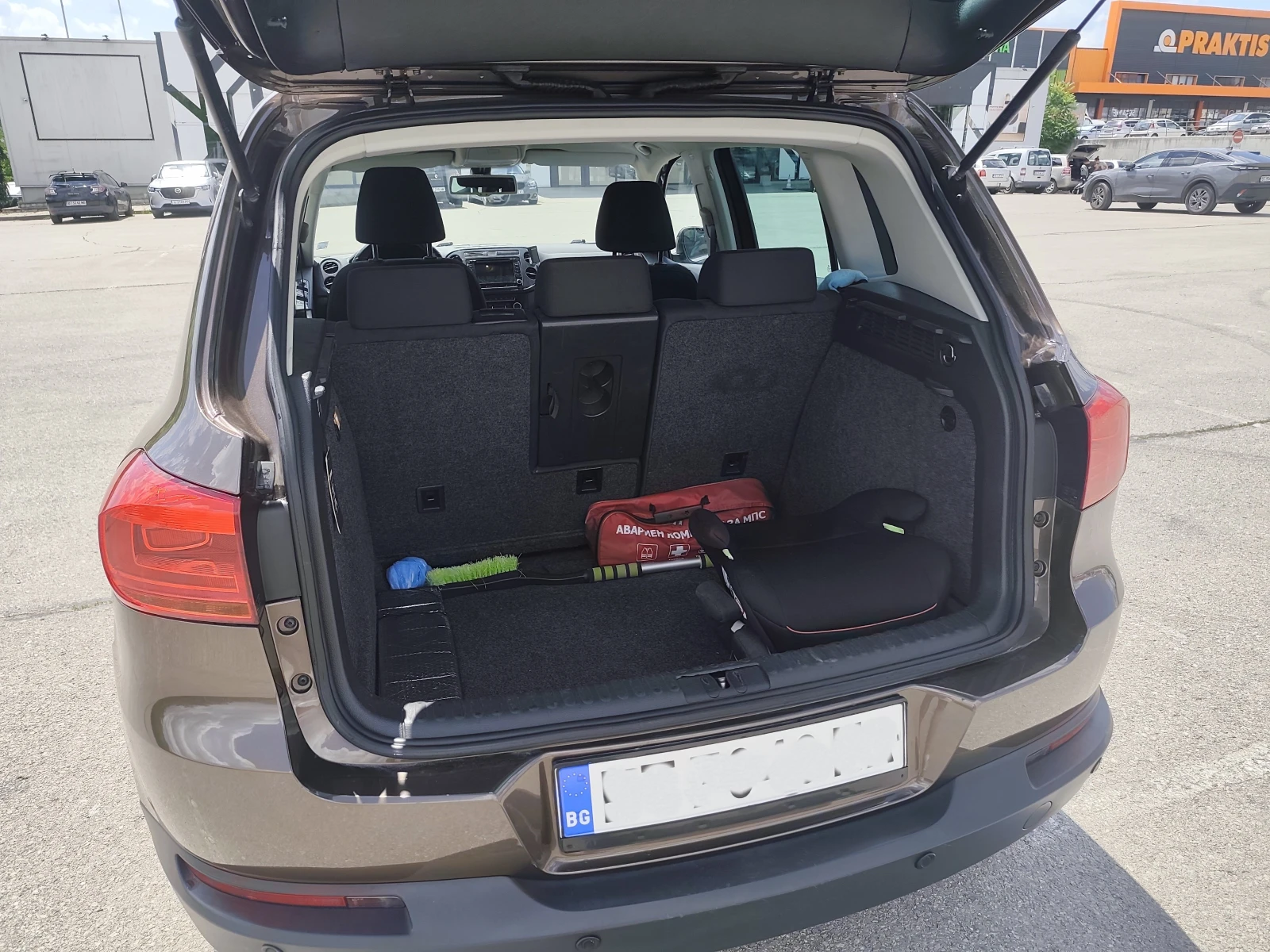 VW Tiguan 2.0 TSI, 180к.с.4x4 DSG, снимка 7 - Автомобили и джипове - 54963777