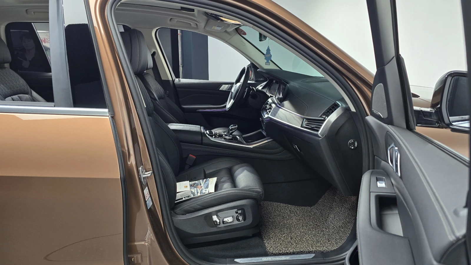 BMW X7 Xdrive* 3.0Disel* Laser* Navi* Pano, снимка 11 - Автомобили и джипове - 55061365