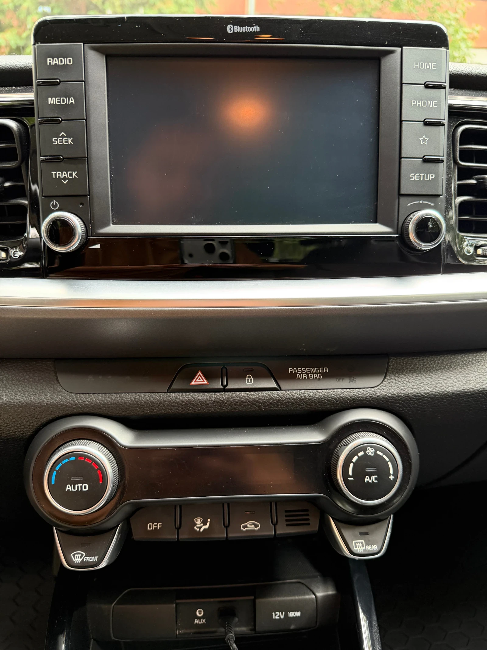 Kia Stonic, снимка 9 - Автомобили и джипове - 55177472