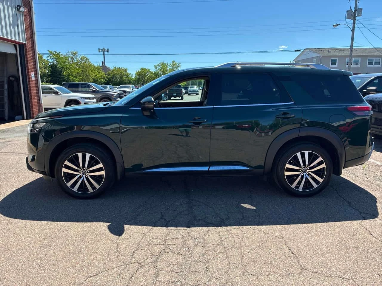 Nissan Pathfinder Platinum / 360 / HUD / BOSE / CARFAX / ����������  | Mobile.bg � ����������� 2