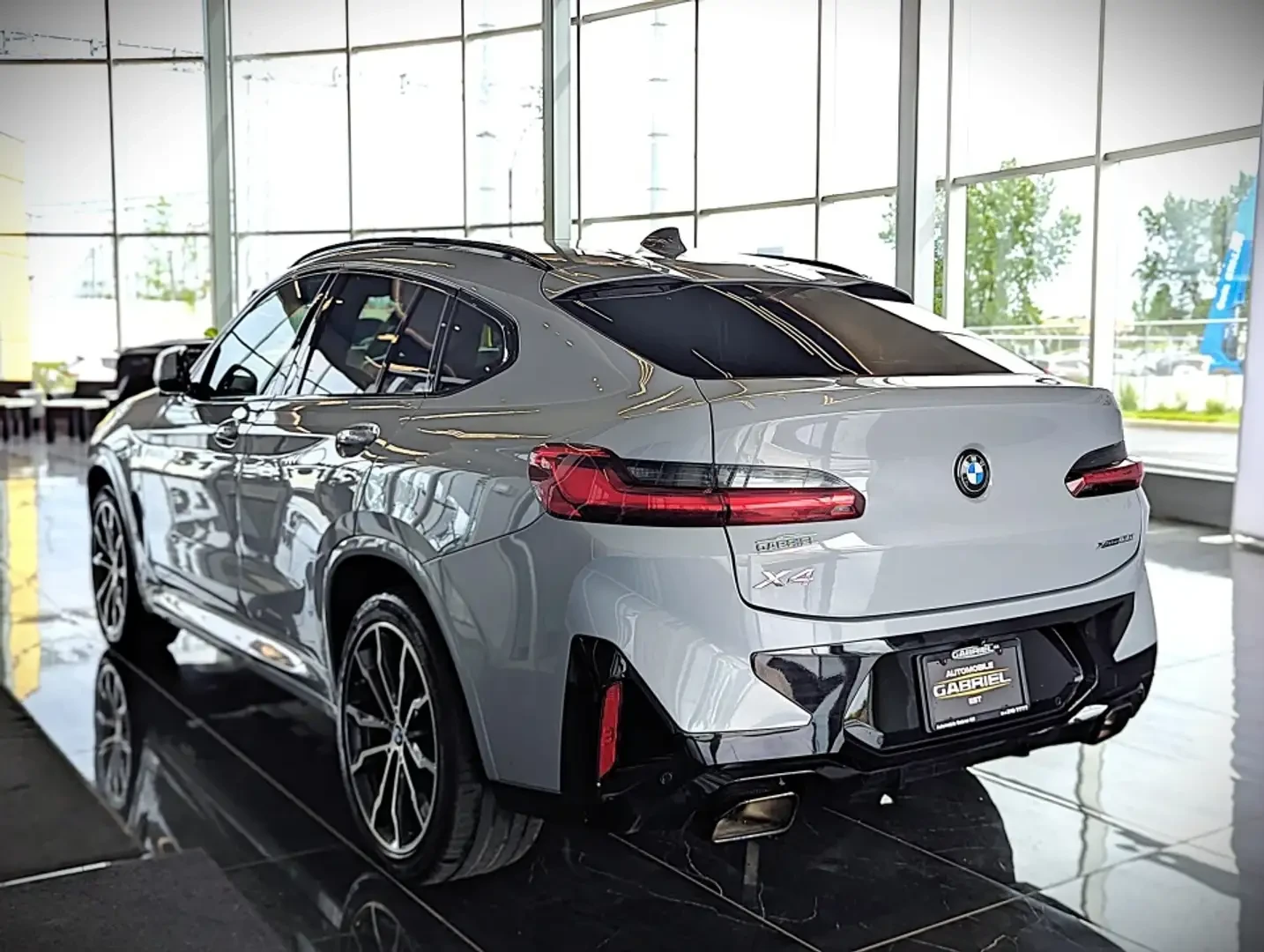 BMW X4 M* SPORT* FACELIFT* ��������* ������* �����* LANE* | Mobile.bg � ����������� 4