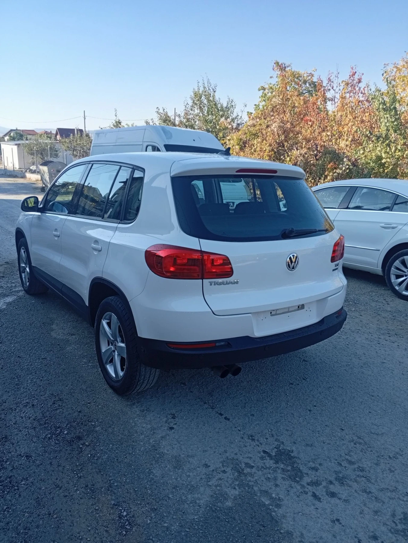VW Tiguan Бензин 120кс топ, снимка 6 - Автомобили и джипове - 56659359