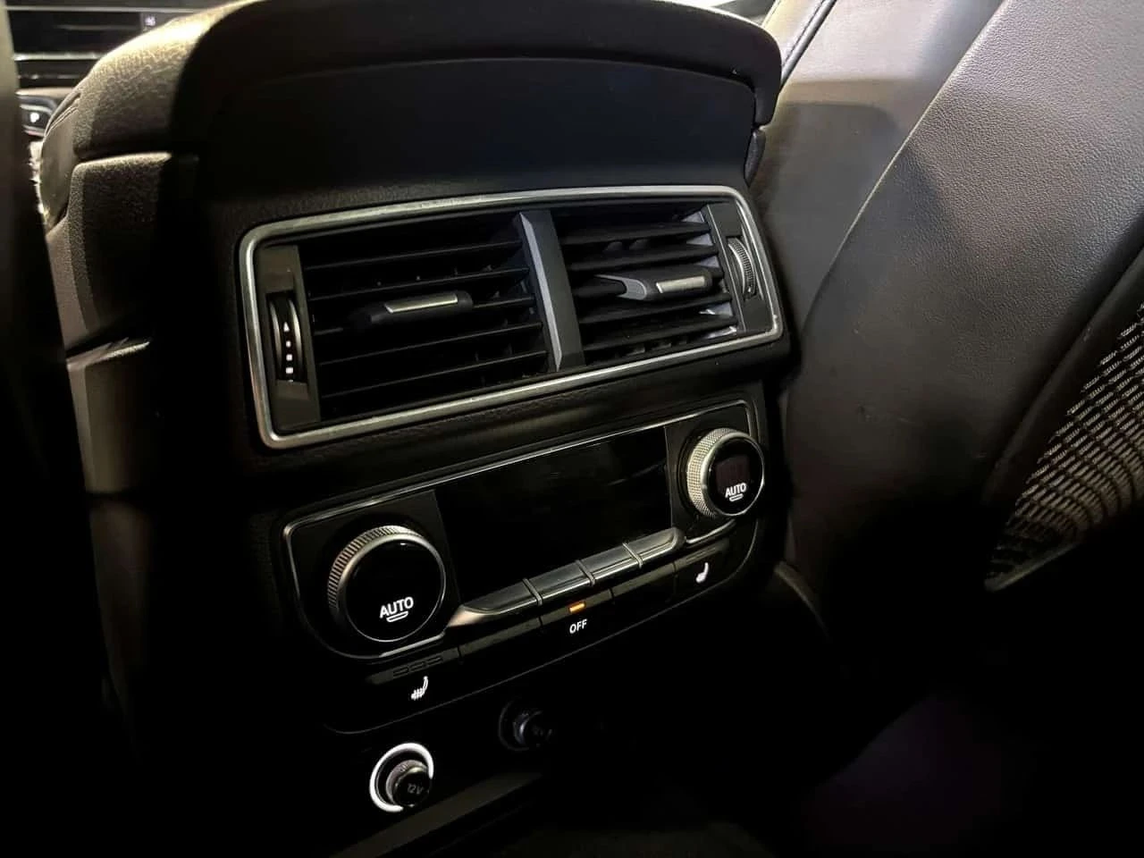 Audi Q7, снимка 15 - Автомобили и джипове - 56724955