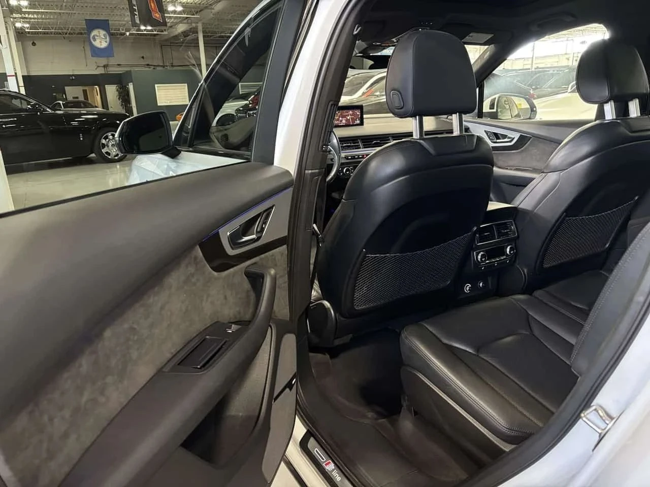 Audi Q7, снимка 9 - Автомобили и джипове - 56724955