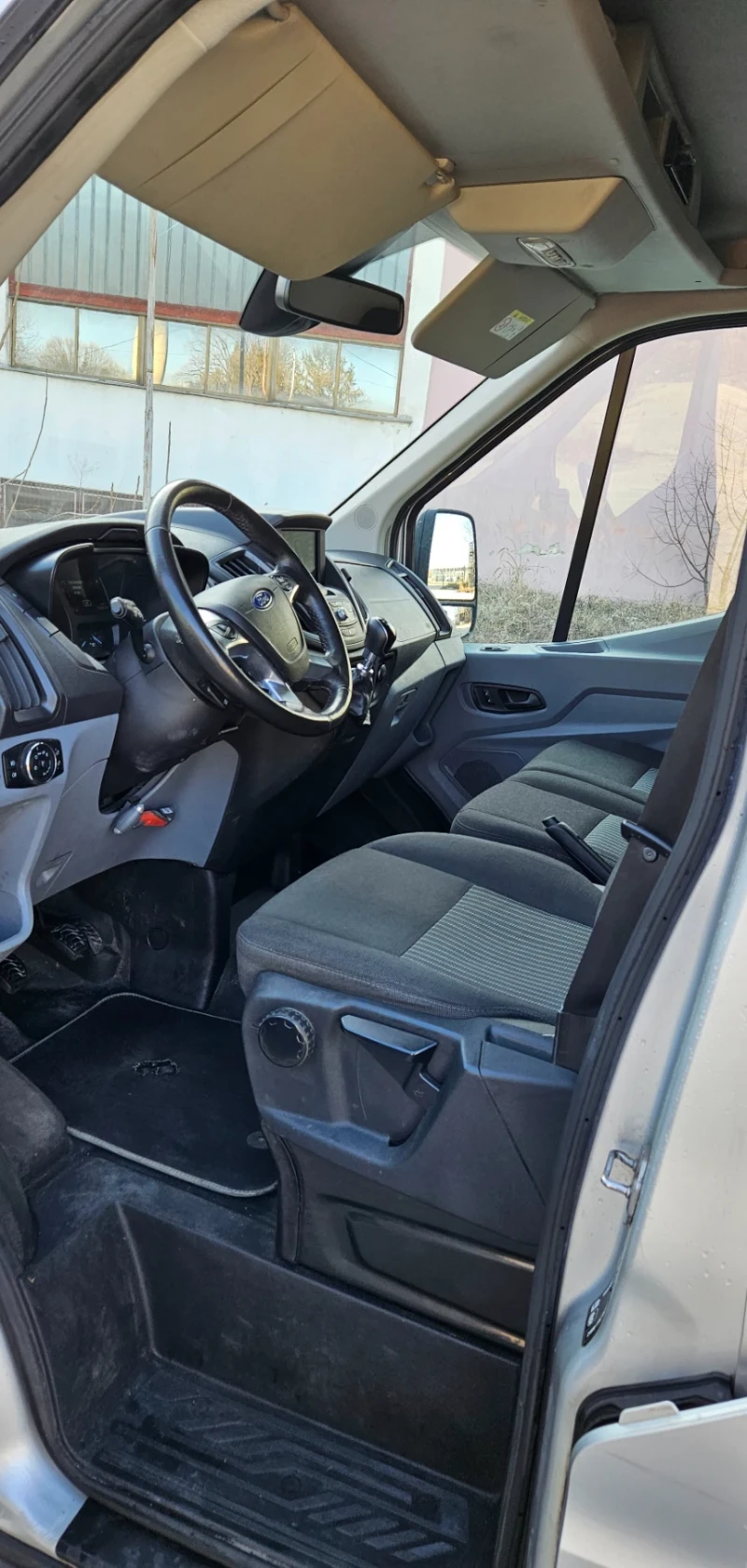 Ford Transit 2.0TDCI Euro 6Y, снимка 9 - Бусове и автобуси - 49068854