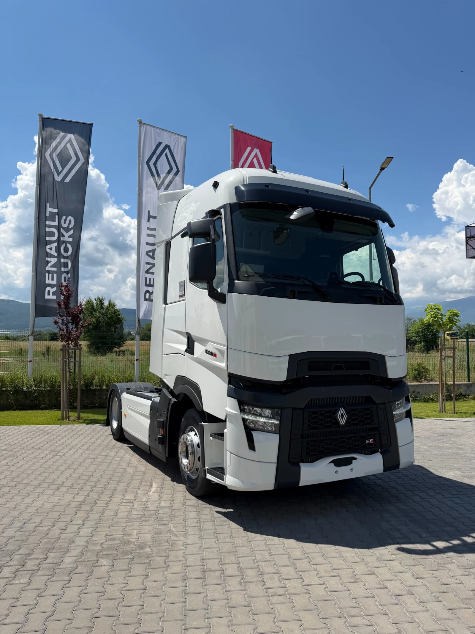 Renault T HIGH 480* ЧИСТО НОВ* ТУРБО КАМПАУНД* РЕТАРДЕР* , снимка 3 - Камиони - 54837299