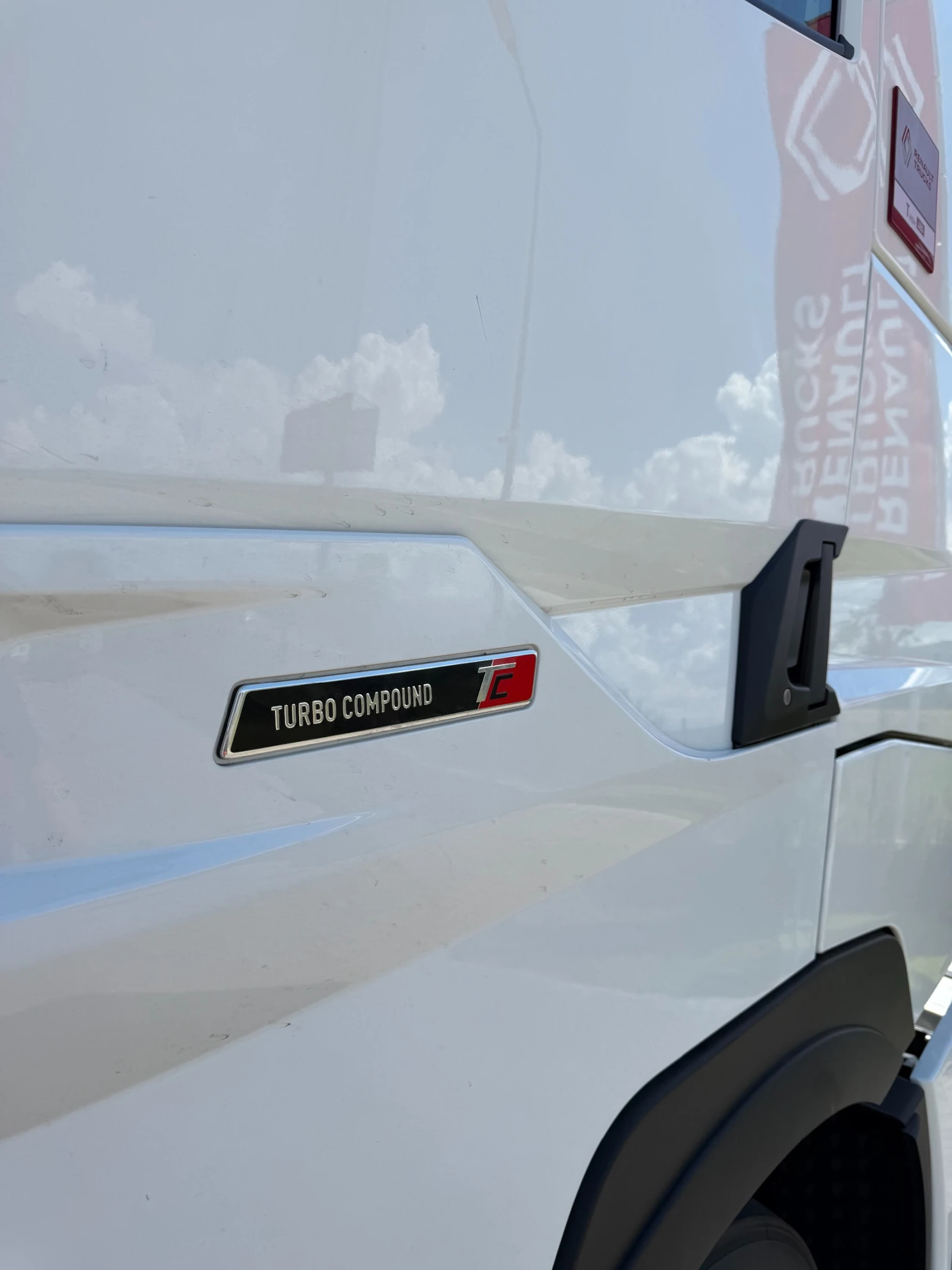 Renault T HIGH 480* ЧИСТО НОВ* ТУРБО КАМПАУНД* РЕТАРДЕР* , снимка 8 - Камиони - 54837299