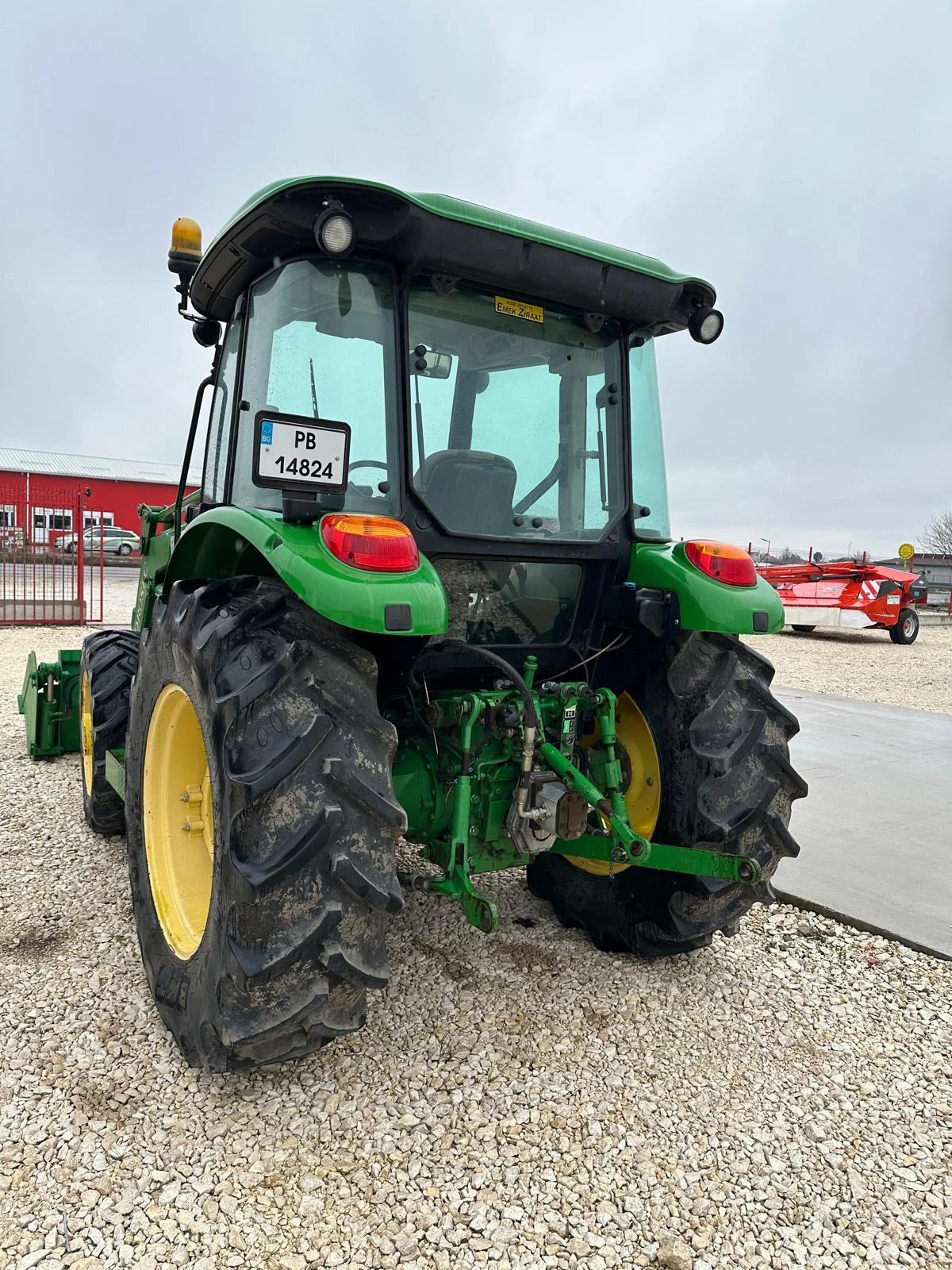 Трактор John Deere 5083 E - изображение 3