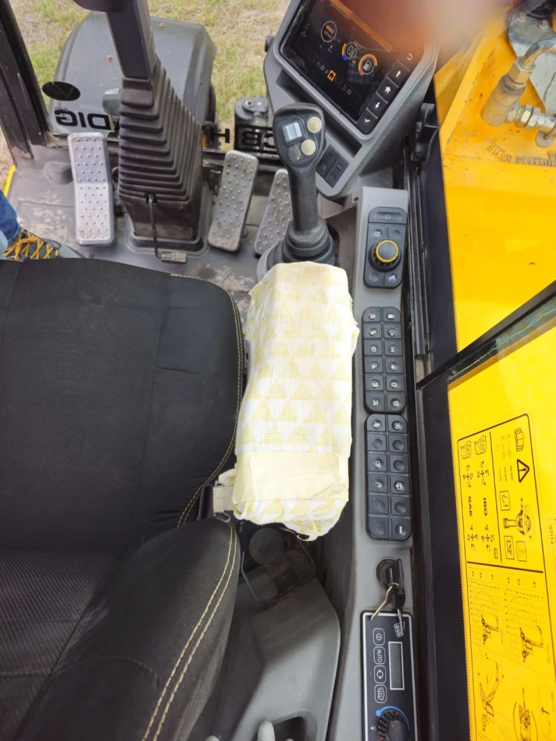 Багер JCB 110 W Hydradig, снимка 4 - Индустриална техника - 53483722