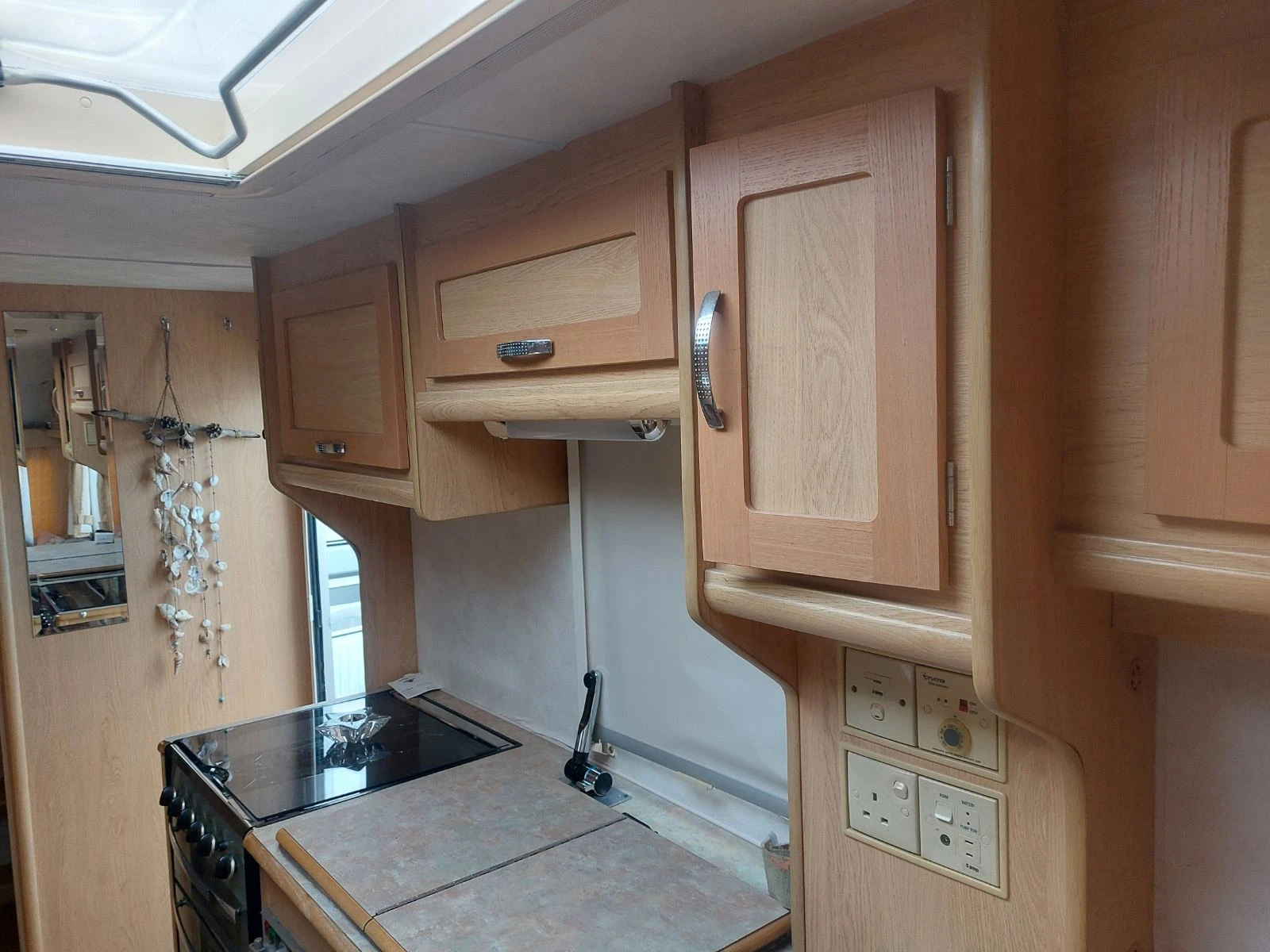 Каравана Eldis Avante , снимка 5 - Каравани и кемпери - 54138179