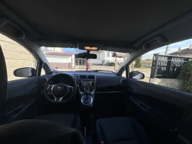 Toyota Verso S Панорамен покрив и камера за задно виждане, снимка 9