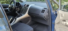 Toyota Auris, снимка 8