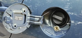 Toyota Auris undefined | Auto.bg — изображение 10