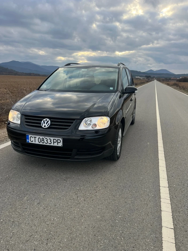 VW Touran, снимка 3 - Автомобили и джипове - 48966315