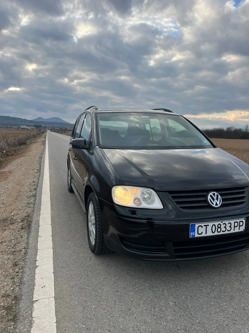 VW Touran, снимка 1 - Автомобили и джипове - 48966315