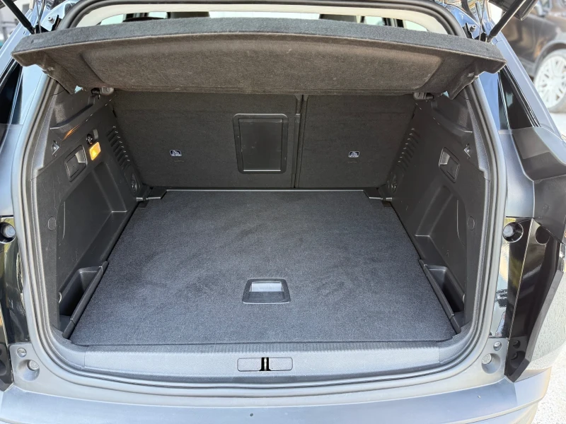 Peugeot 3008 1.5 BlueHDI ACTIVE PACK , СОБСТВЕН ЛИЗИНГ / БАРТЕР, снимка 12 - Автомобили и джипове - 50613508