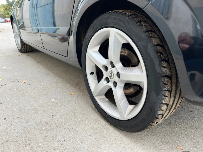Opel Astra 1.7CDTI, снимка 8 - Автомобили и джипове - 52622478