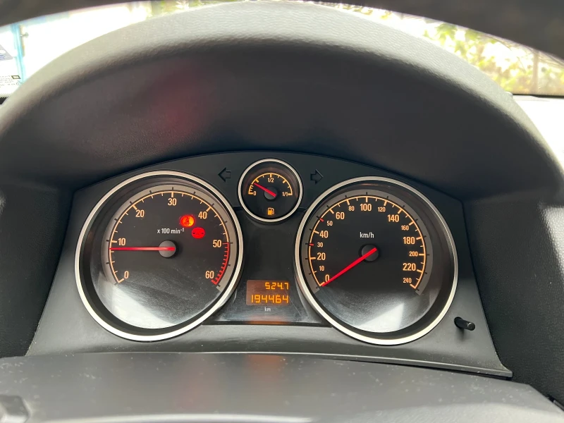 Opel Astra 1.7CDTI, снимка 10 - Автомобили и джипове - 52622478