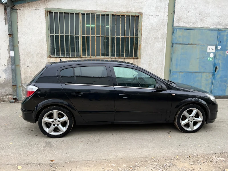 Opel Astra 1.7CDTI, снимка 5 - Автомобили и джипове - 52622478