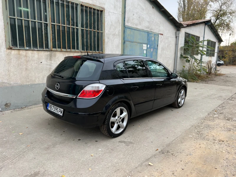 Opel Astra 1.7CDTI, снимка 4 - Автомобили и джипове - 52622478