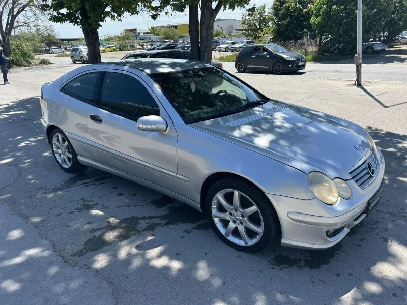Mercedes-Benz C 180 C coupe, снимка 3 - Автомобили и джипове - 51758767