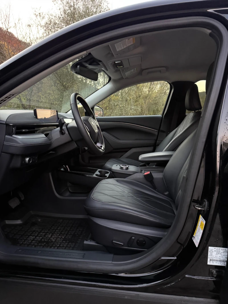 Ford Mustang Mach-E AWD, снимка 9 - Автомобили и джипове - 52518317