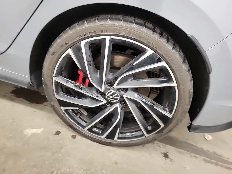 VW Golf * GTI* CARFAX * БЕЗ ПЪРВОНАЧАЛНА ВНОСКА, снимка 13 - Автомобили и джипове - 52645575