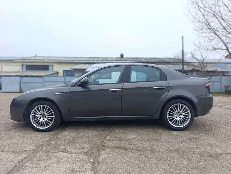 Alfa Romeo 159 1.9 JTDm, снимка 2 - Автомобили и джипове - 53294444