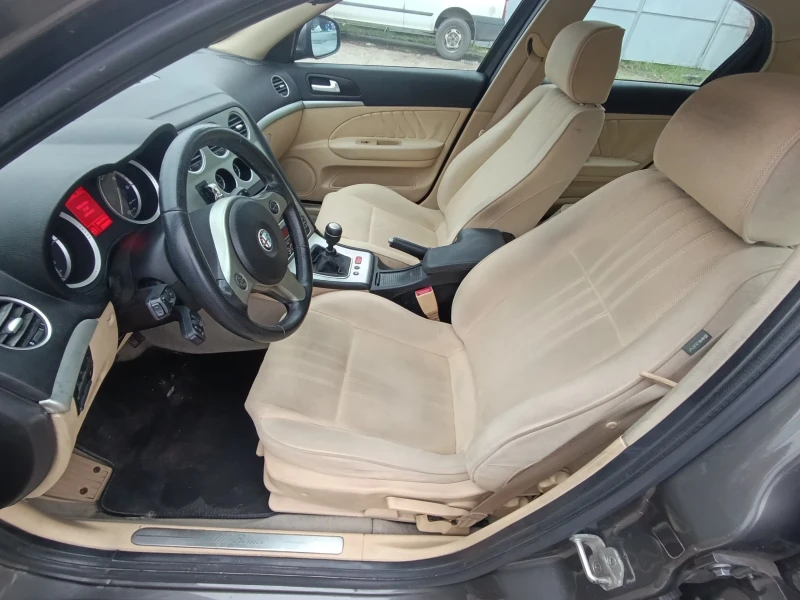 Alfa Romeo 159 1.9 JTDm, снимка 8 - Автомобили и джипове - 53294444