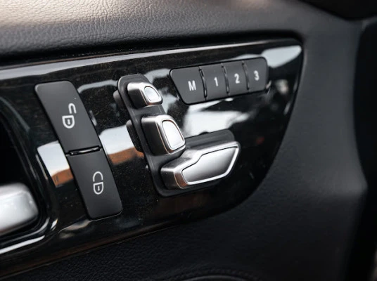 Mercedes-Benz GLE 450 AMG PACK* HARMAN* PANO* AIRMATIC* ОБДУХ* NAPPA* KE, снимка 14 - Автомобили и джипове - 53135698