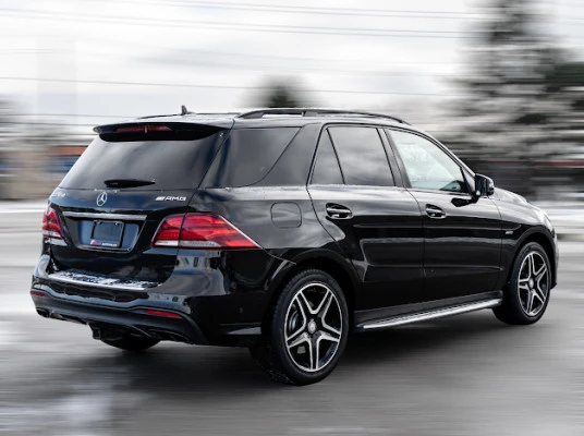 Mercedes-Benz GLE 450 AMG PACK* HARMAN* PANO* AIRMATIC* ОБДУХ* NAPPA* KE, снимка 6 - Автомобили и джипове - 53135698