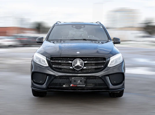 Mercedes-Benz GLE 450 AMG PACK* HARMAN* PANO* AIRMATIC* ОБДУХ* NAPPA* KE, снимка 2 - Автомобили и джипове - 53135698