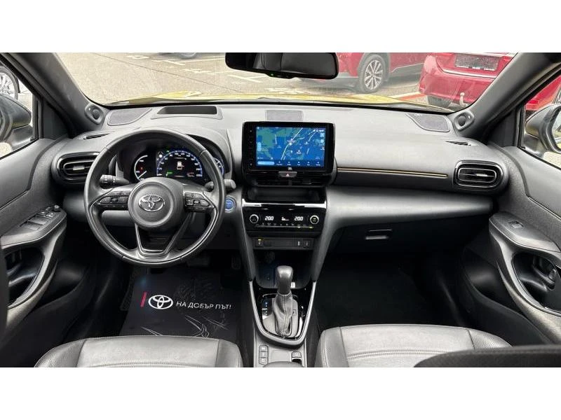 Toyota Yaris Cross 1.5HSD 2WD PREMIERE EDITION, снимка 8 - Автомобили и джипове - 53279907