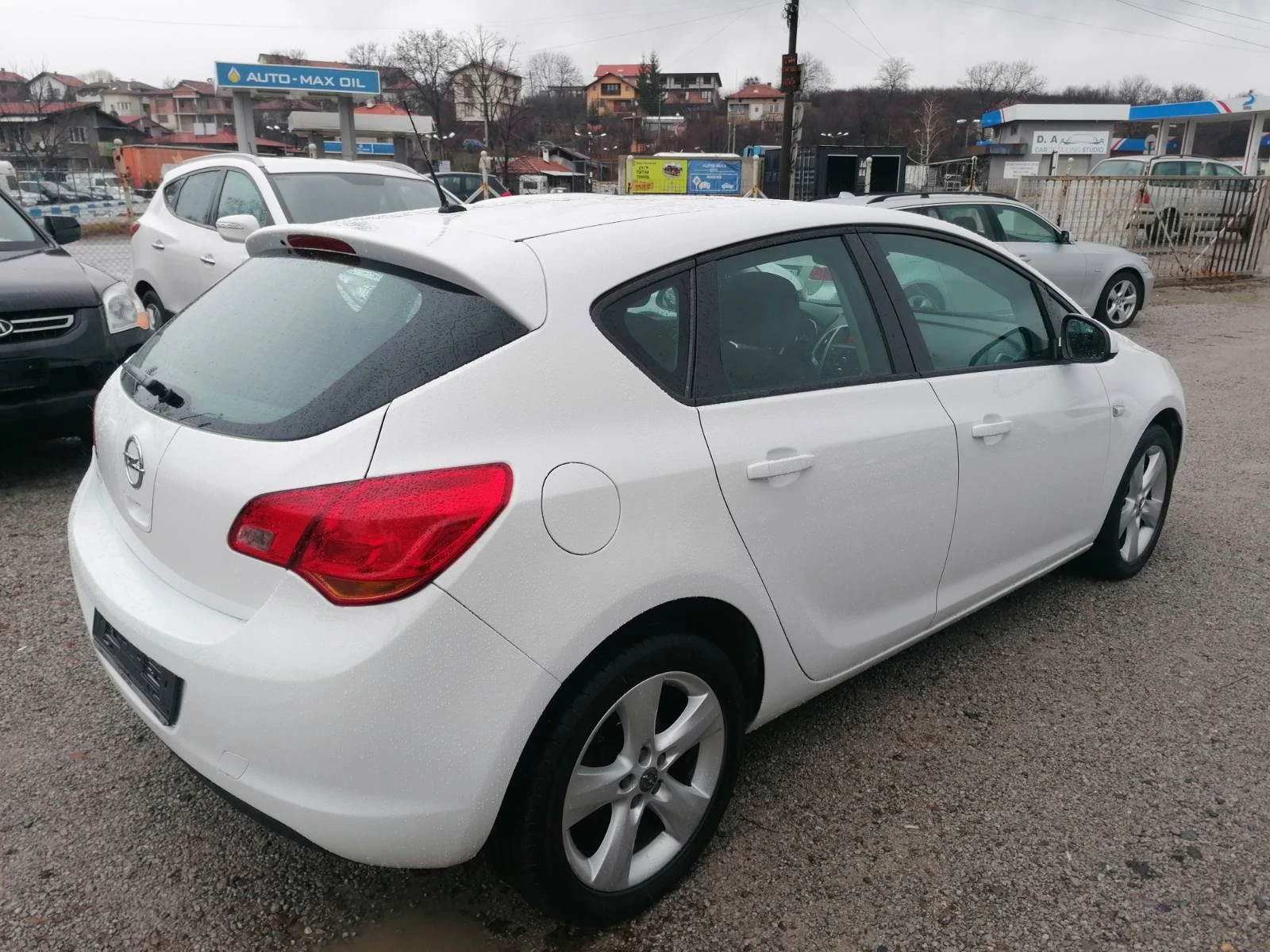 Opel Astra 1.4 - изображение 6