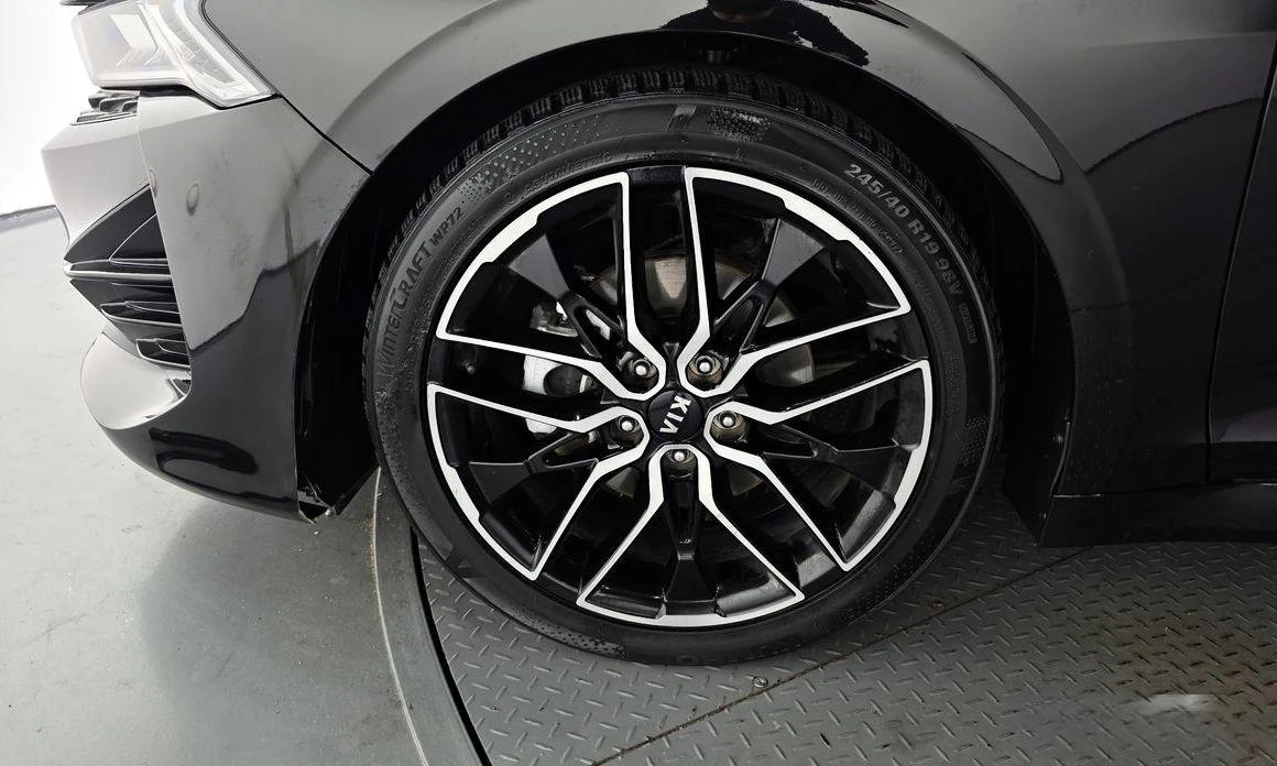 Kia K5  - изображение 5