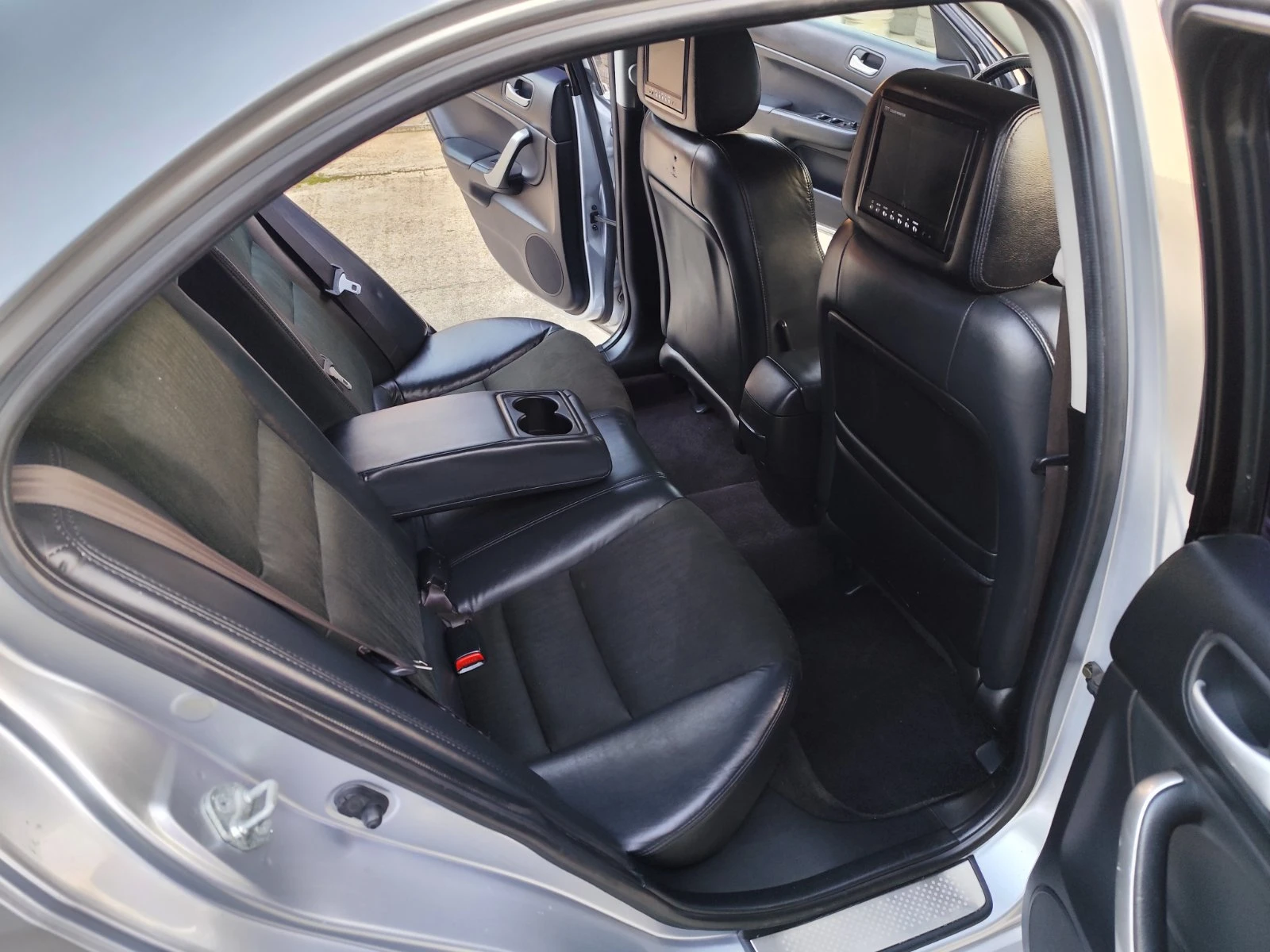 Honda Accord 2.4 Type S Шейцария - изображение 10