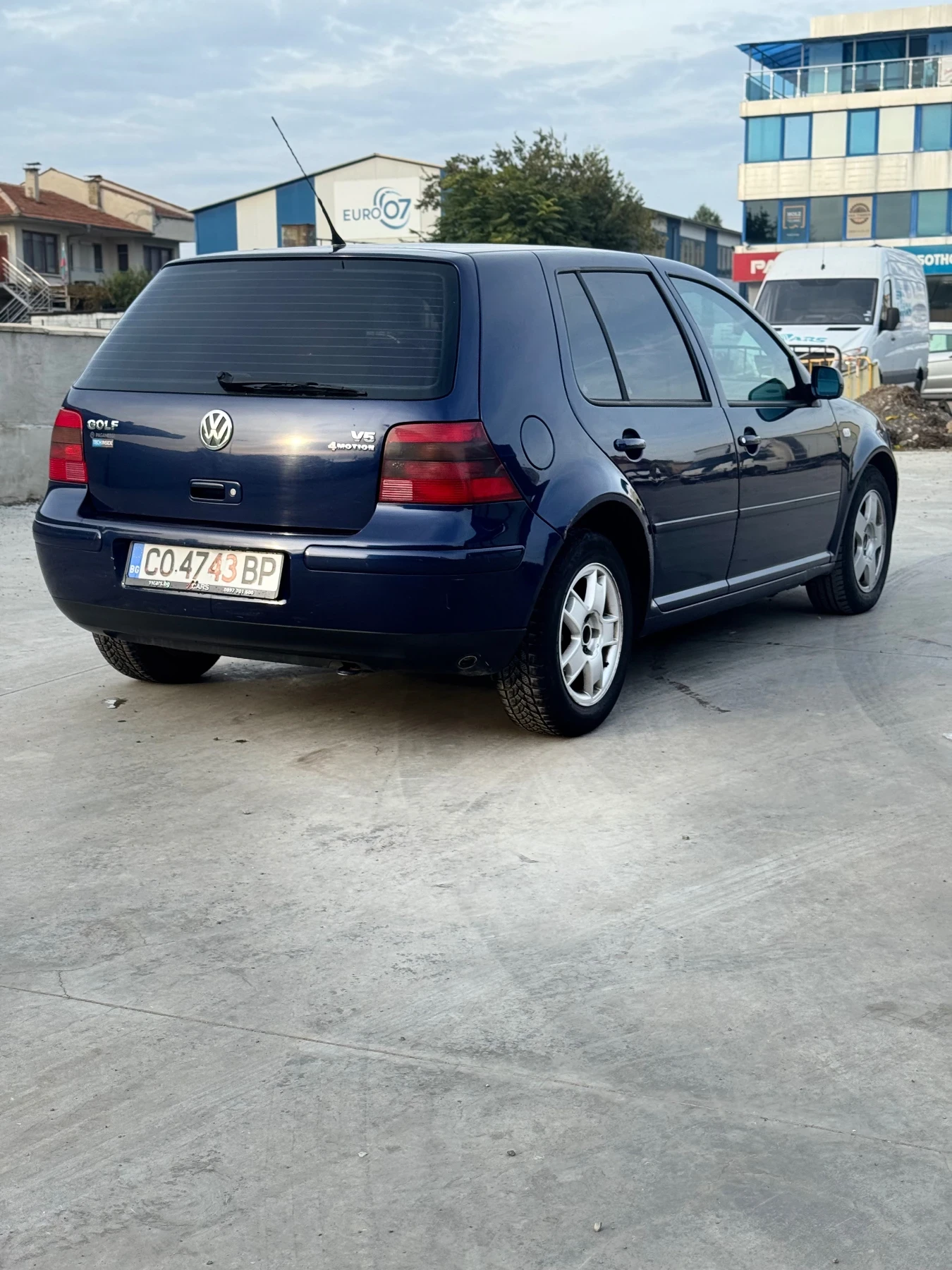 VW Golf 2.3/V5/4Х4/6-СКОРОСТИ/ГАЗ-БЕНЗИН - изображение 6
