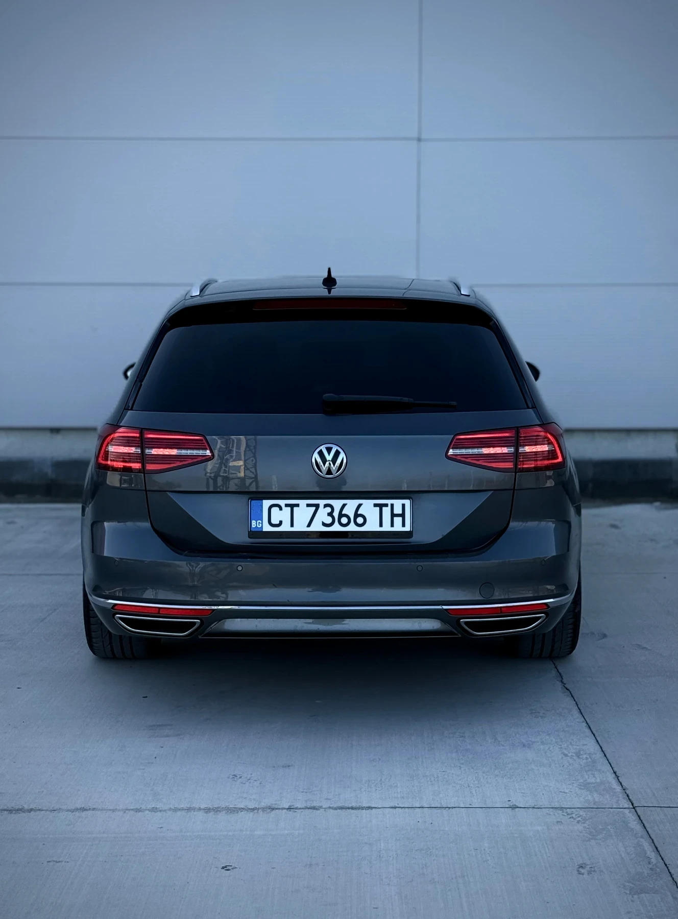 VW Passat R-Line DSG Digital, снимка 6 - Автомобили и джипове - 53665731