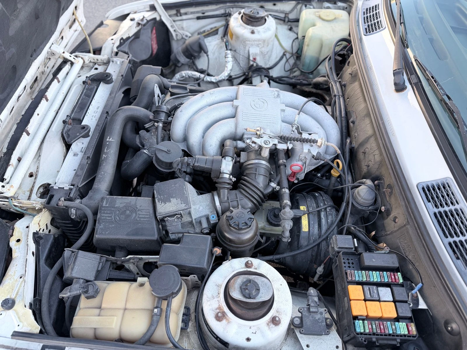 BMW 325 iX, снимка 17 - Автомобили и джипове - 53967901