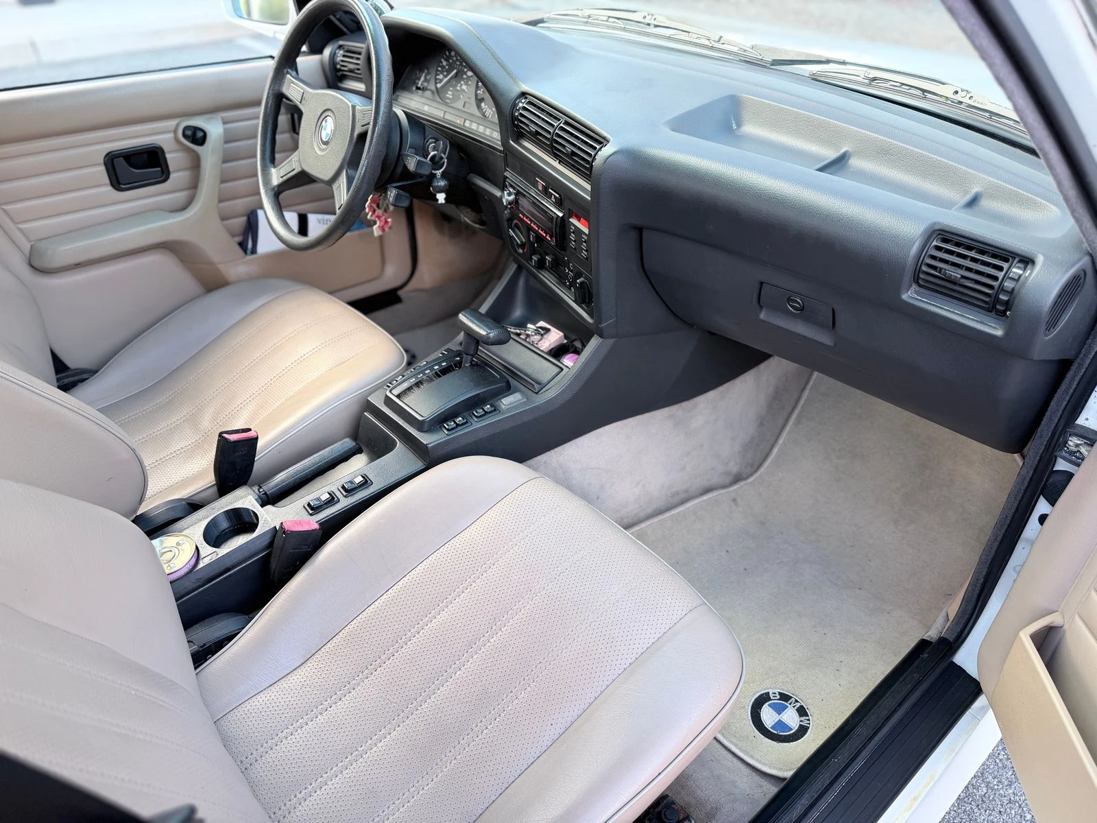 BMW 325 iX, снимка 8 - Автомобили и джипове - 53967901