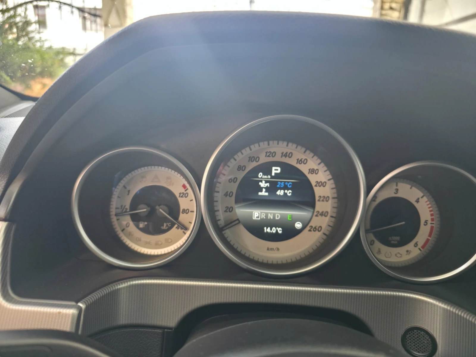 Mercedes-Benz E 350 AMG, снимка 10 - Автомобили и джипове - 54159669