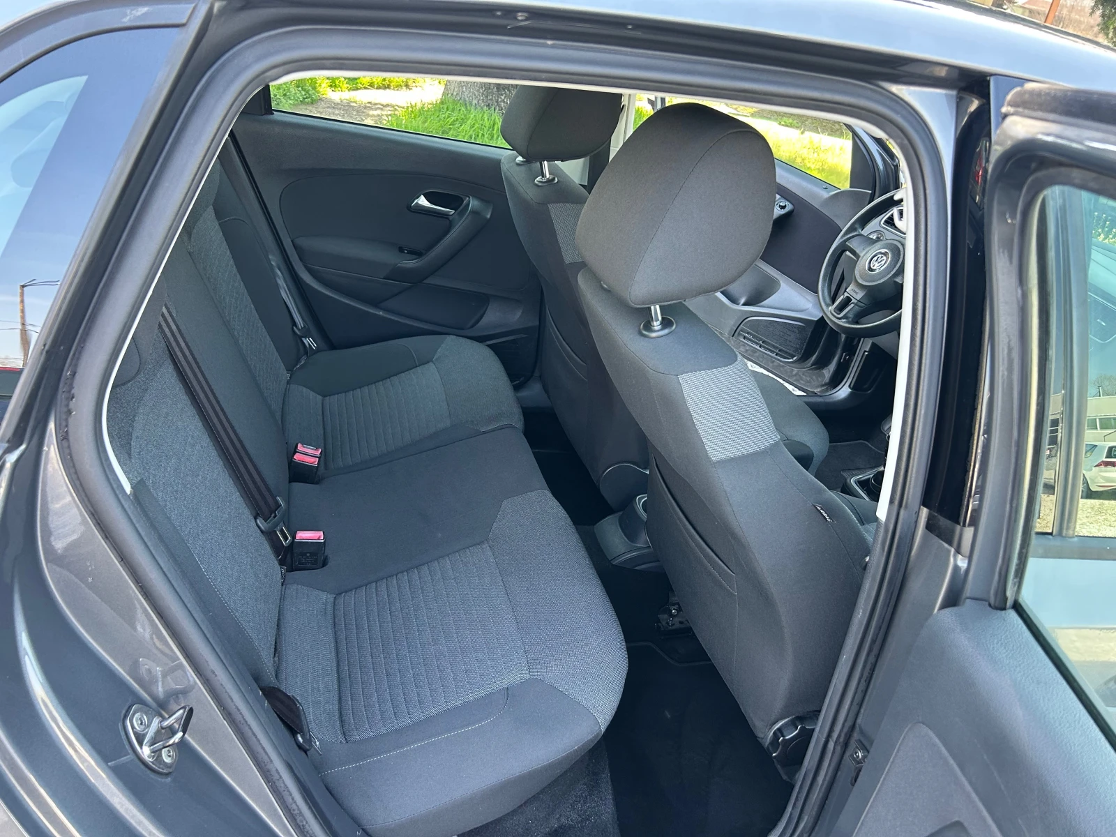 VW Polo 1.6TDI EURO5B, снимка 11 - Автомобили и джипове - 54342379