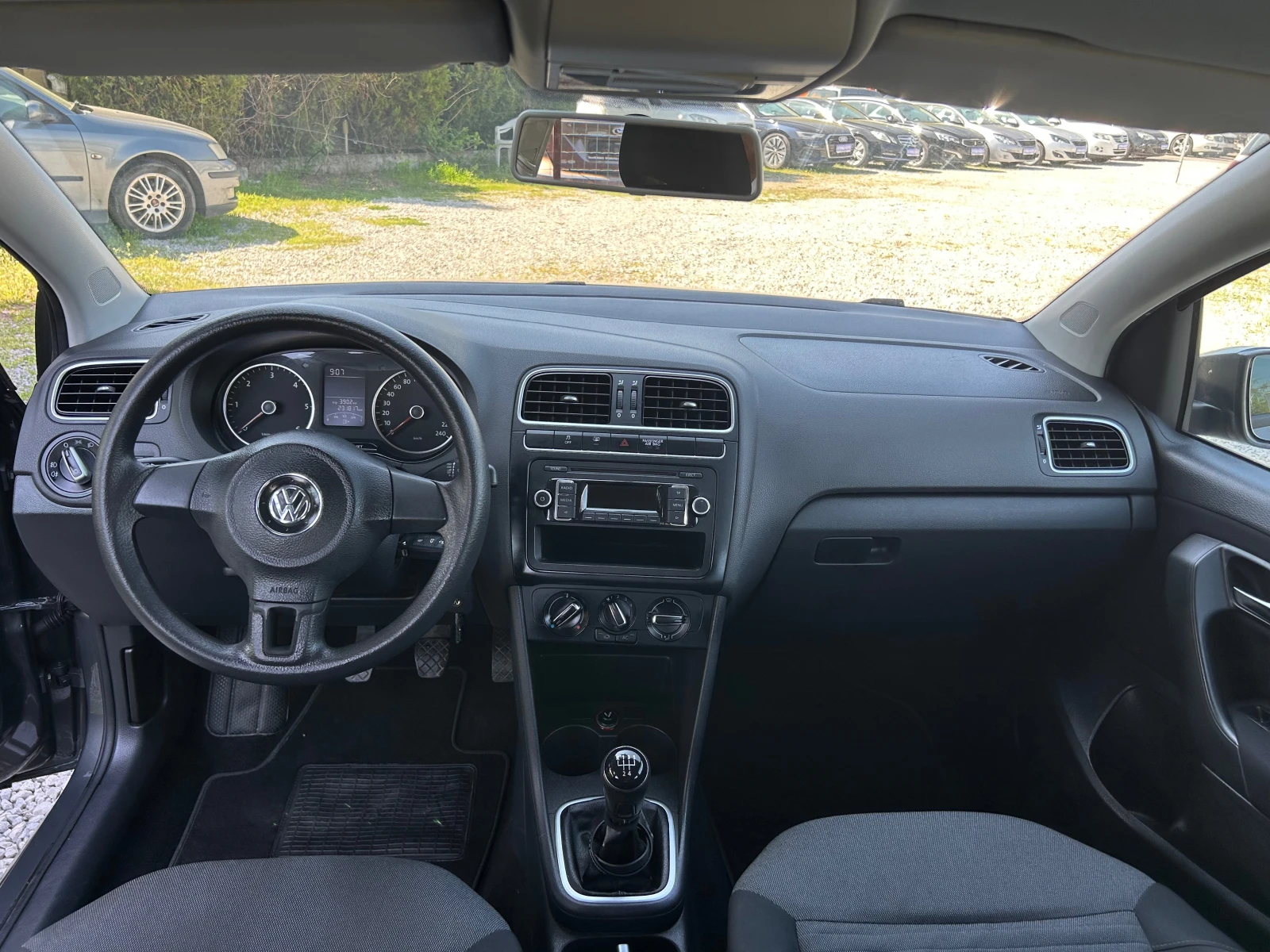 VW Polo 1.6TDI EURO5B, снимка 10 - Автомобили и джипове - 54342379